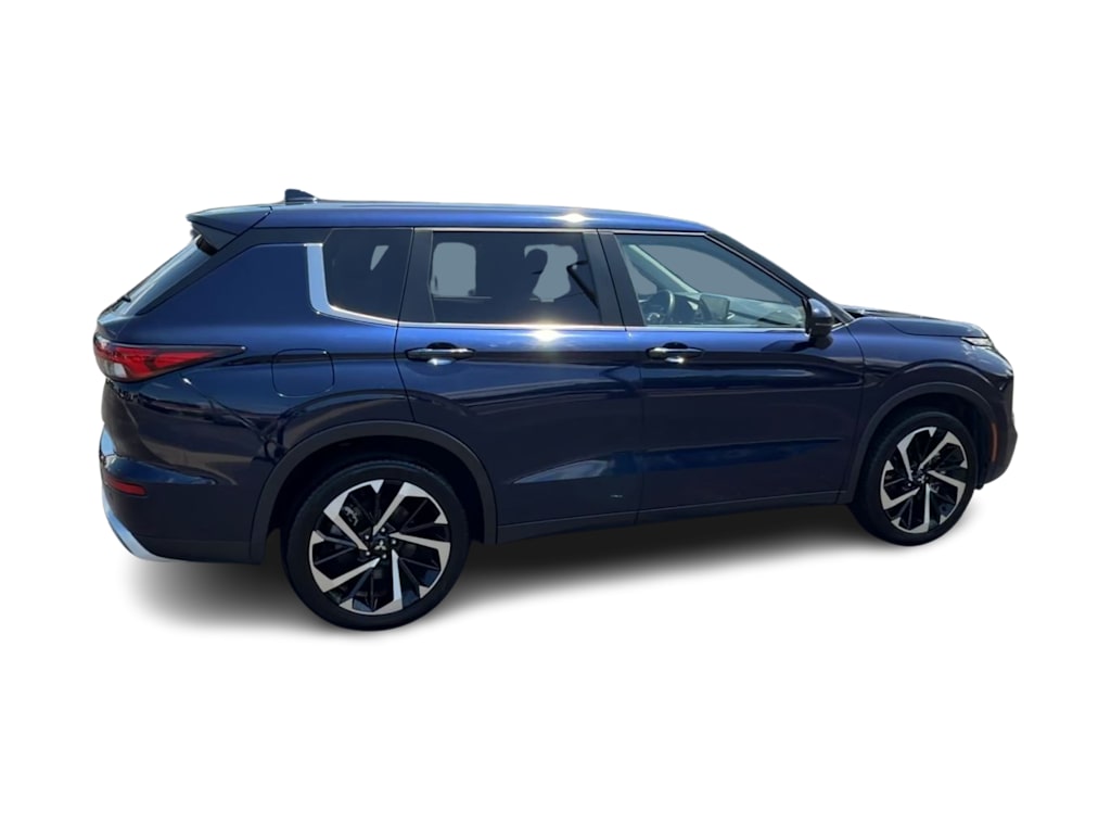 Thumbnail: 2024 Mitsubishi Outlander - 19