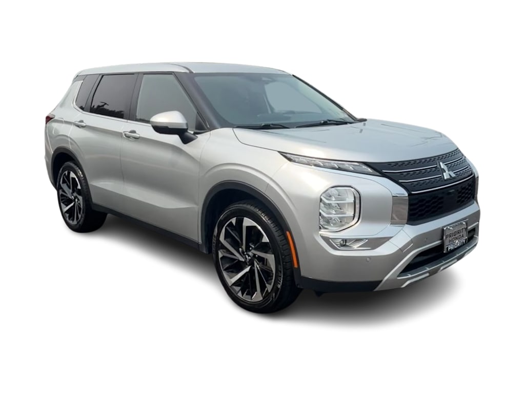 Thumbnail: 2024 Mitsubishi Outlander - 15