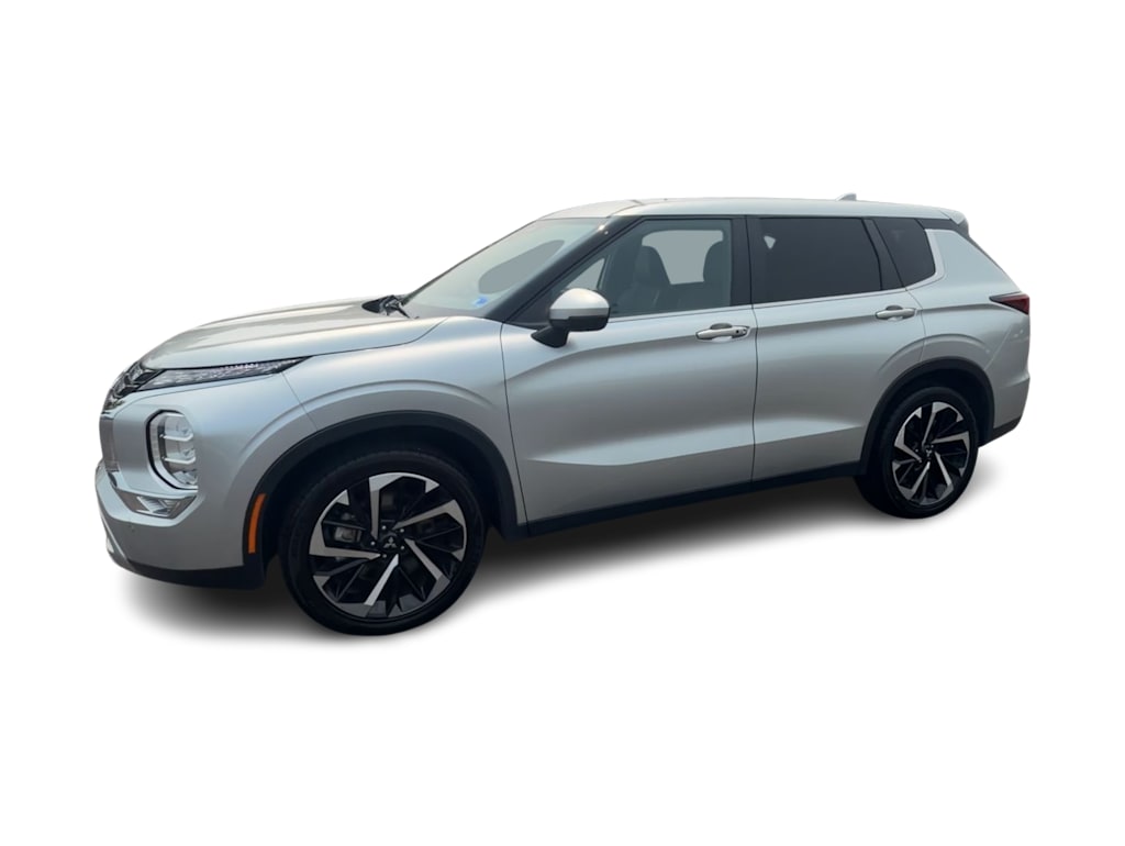 Thumbnail: 2024 Mitsubishi Outlander - 3