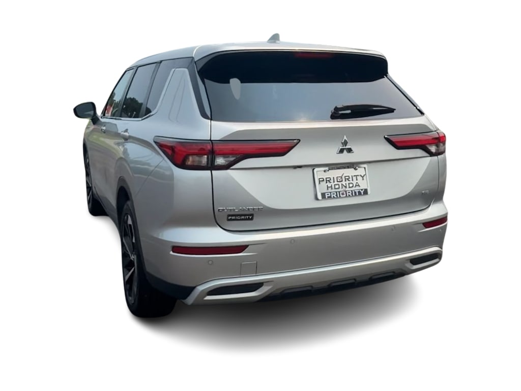 Thumbnail: 2024 Mitsubishi Outlander - 4