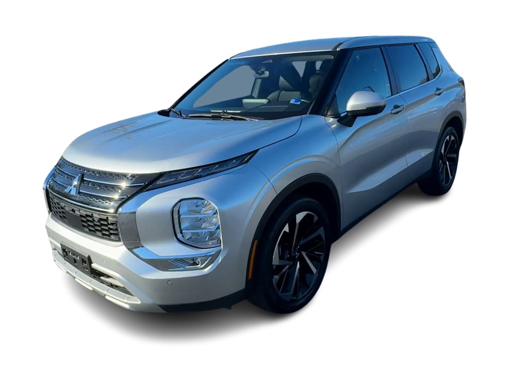 Thumbnail: 2024 Mitsubishi Outlander - 15
