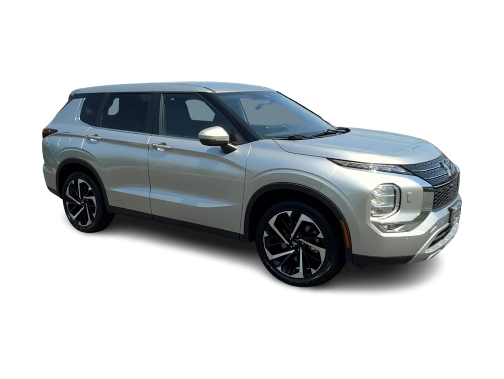 Thumbnail: 2024 Mitsubishi Outlander - 17