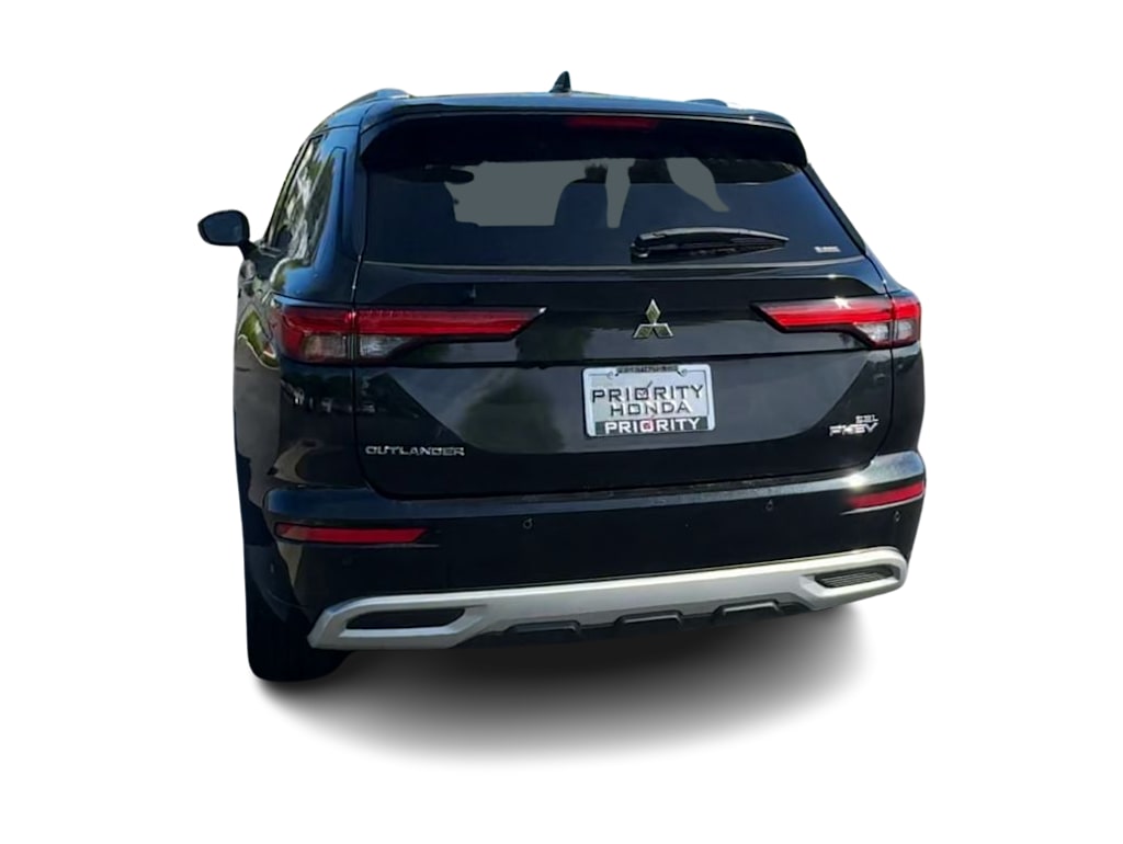 Thumbnail: 2024 Mitsubishi Outlander - 4