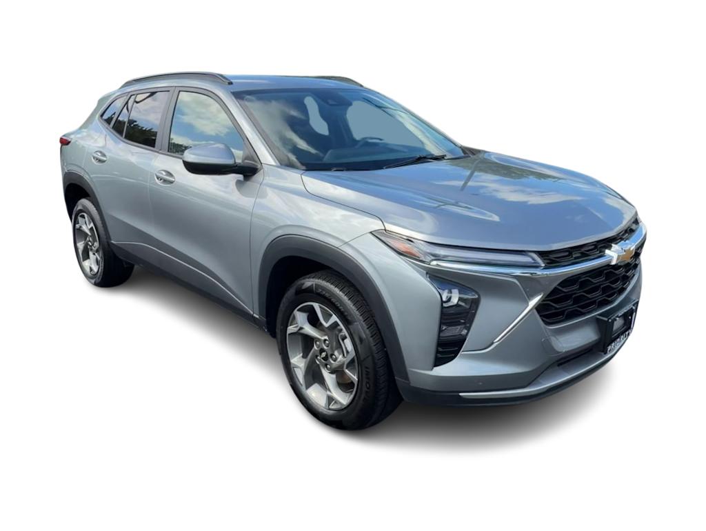 Thumbnail: 2025 Chevrolet Trax - 15