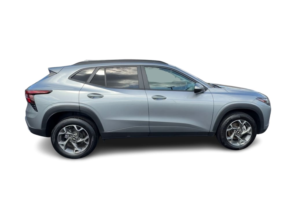 Thumbnail: 2025 Chevrolet Trax - 19