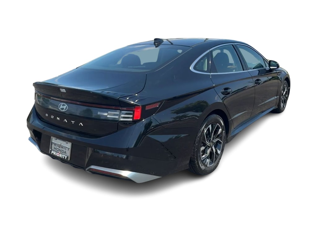 Thumbnail: 2024 Hyundai Sonata - 16