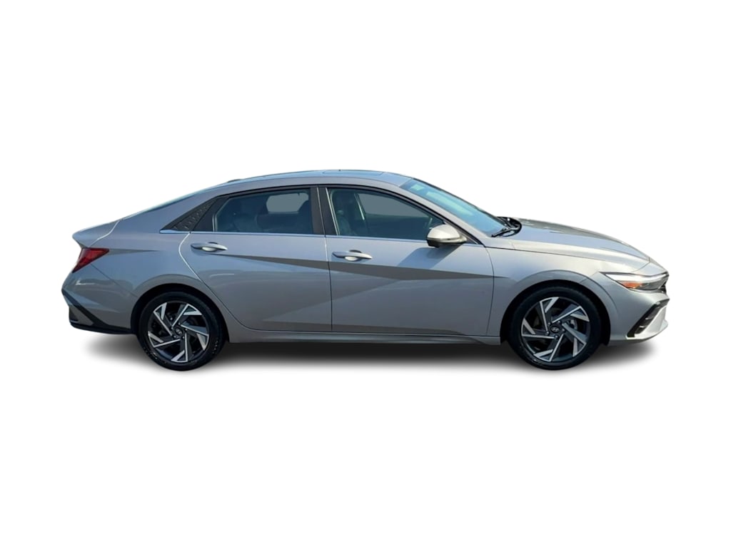 Thumbnail: 2024 Hyundai Elantra - 19