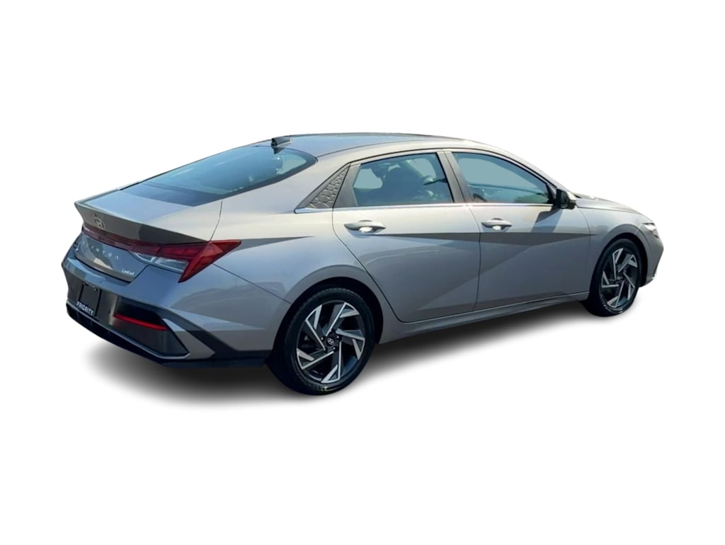 Thumbnail: 2024 Hyundai Elantra - 18