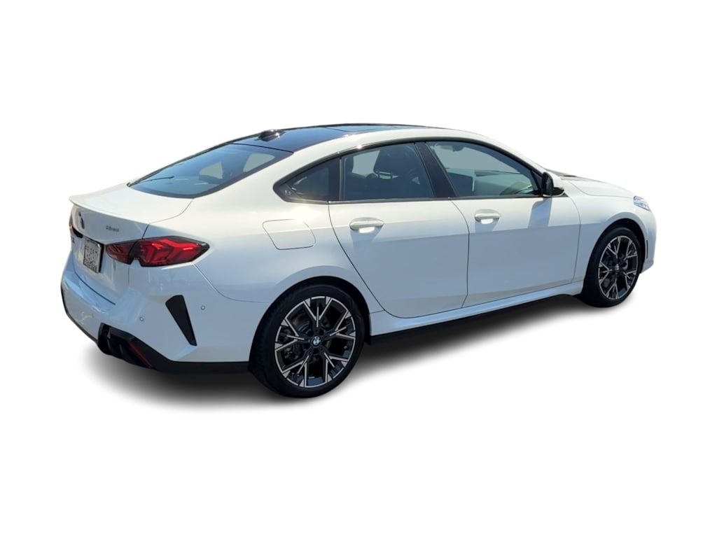 Thumbnail: 2025 BMW 2 Series - 18