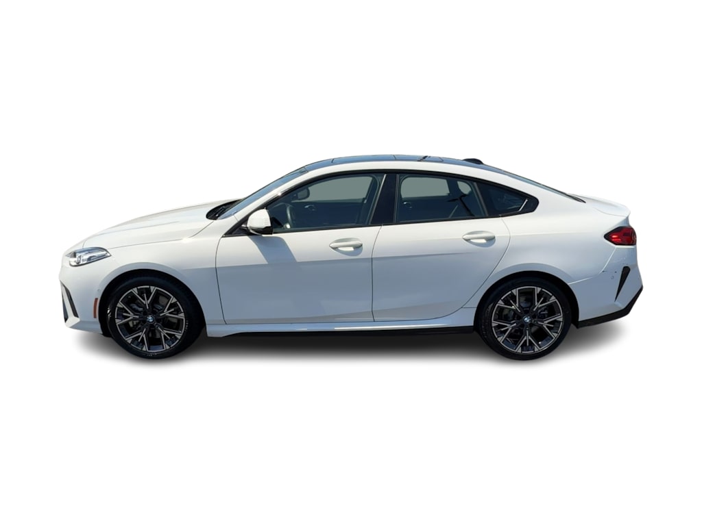 Thumbnail: 2025 BMW 2 Series - 17