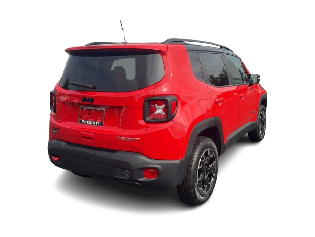 Thumbnail: 2023 Jeep Renegade - 18