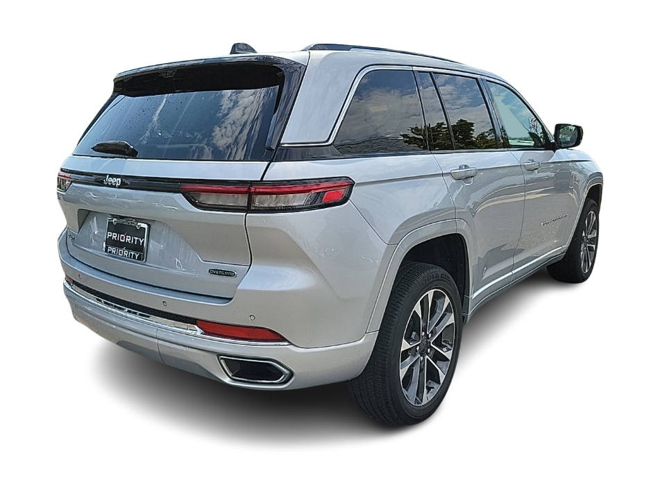 Thumbnail: 2023 Jeep Grand Cherokee - 8
