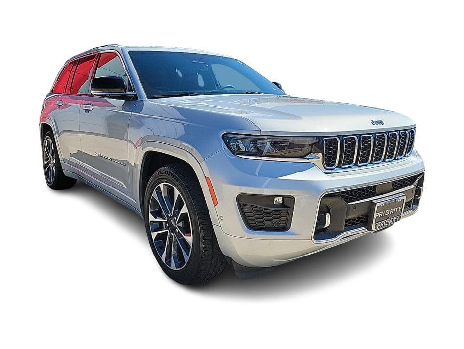 Thumbnail: 2023 Jeep Grand Cherokee - 18