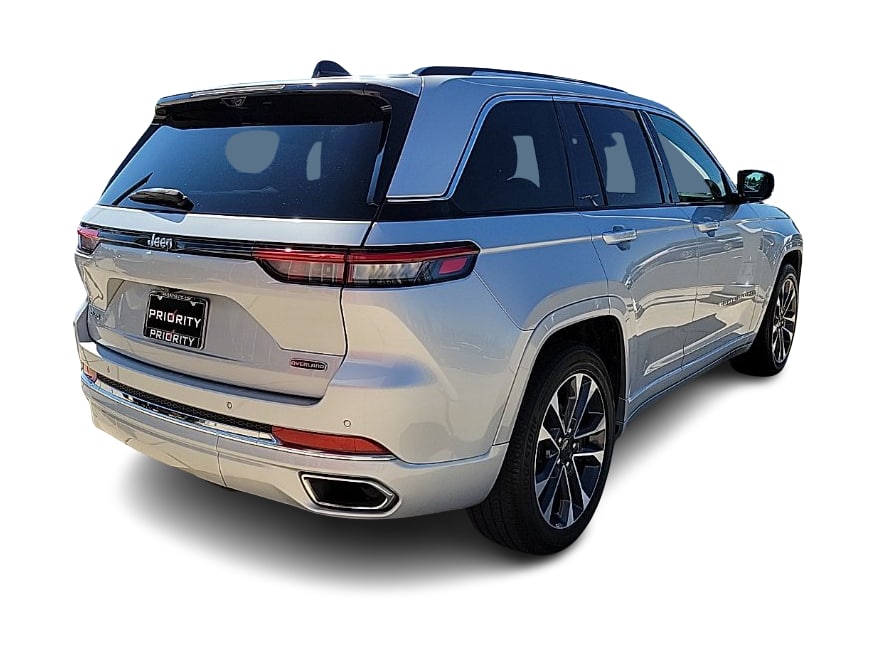 Thumbnail: 2023 Jeep Grand Cherokee - 16