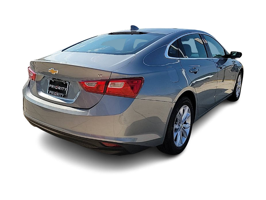 Thumbnail: 2023 Chevrolet Malibu - 17