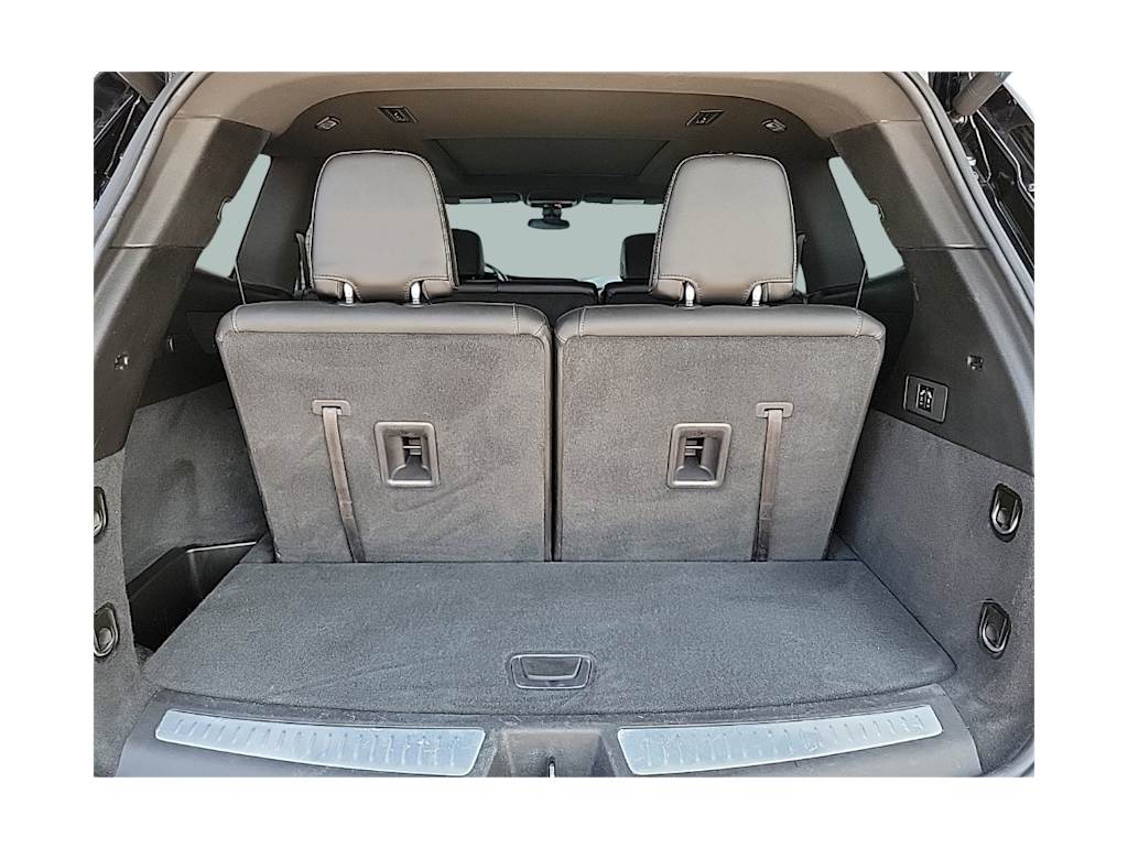 Thumbnail: 2024 Cadillac XT6 - 16