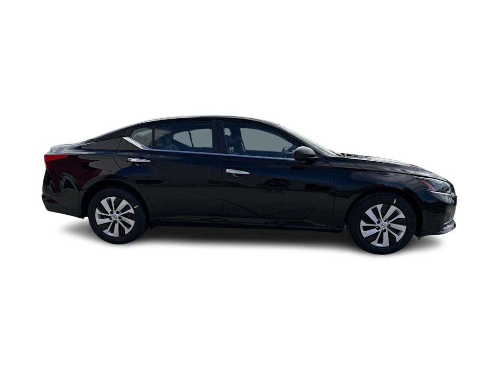 Thumbnail: 2025 Nissan Altima - 14
