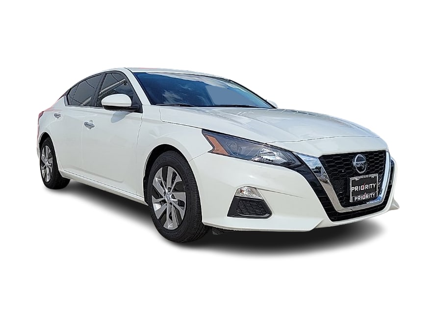 Thumbnail: 2022 Nissan Altima - 19