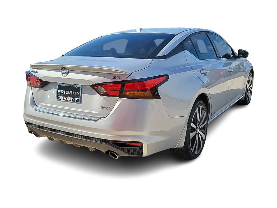 Thumbnail: 2020 Nissan Altima - 17