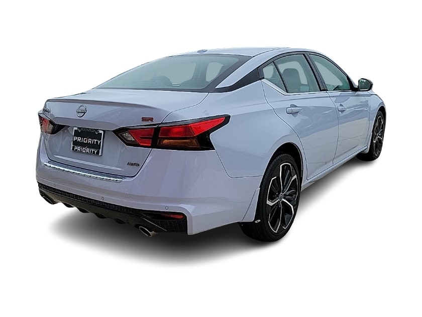 Thumbnail: 2023 Nissan Altima - 17