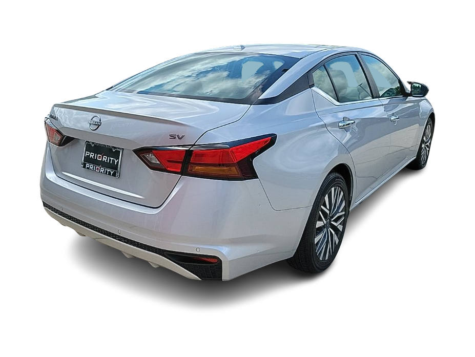 Thumbnail: 2024 Nissan Altima - 17