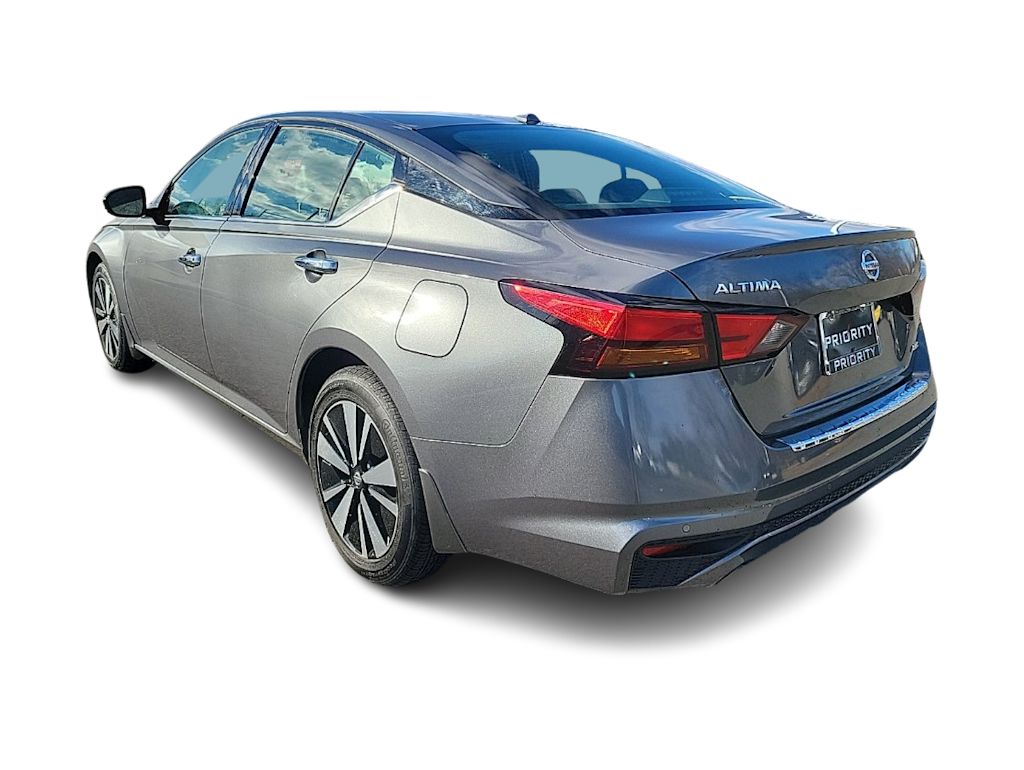 Thumbnail: 2022 Nissan Altima - 4