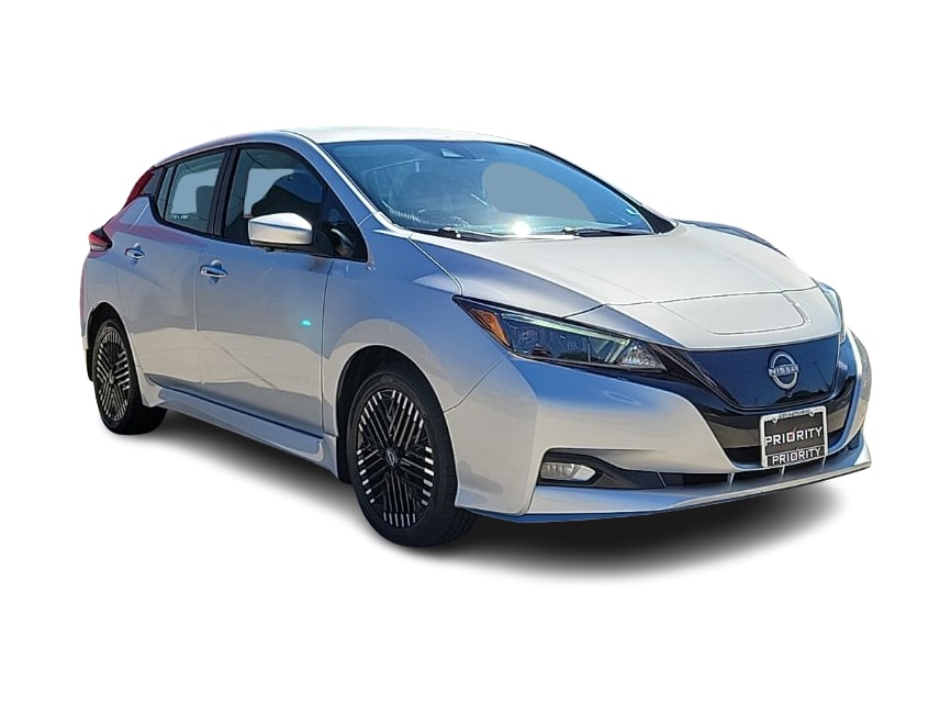 Thumbnail: 2023 Nissan Leaf - 18