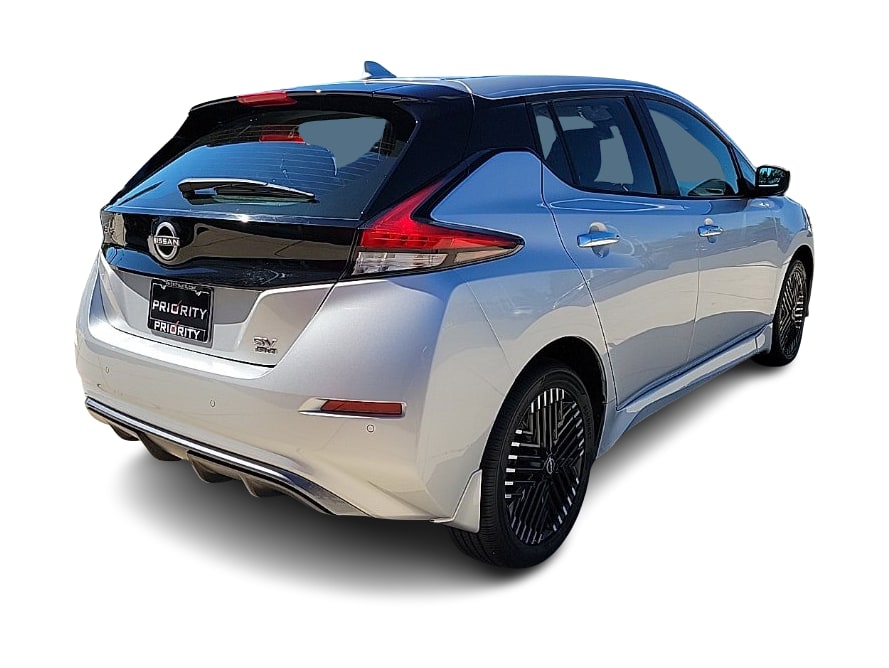 Thumbnail: 2023 Nissan Leaf - 16