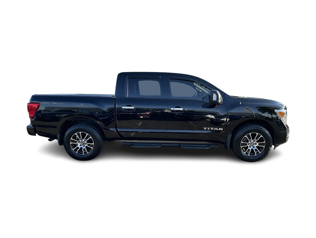 2021 Nissan Titan SV 17