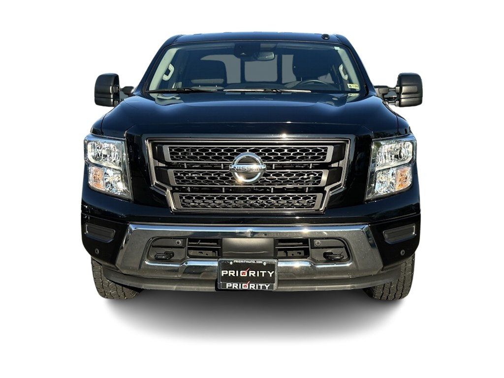 2021 Nissan Titan SV 6