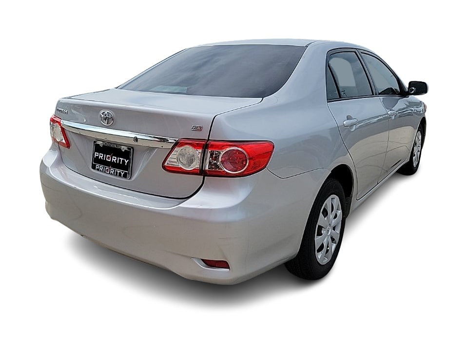 Thumbnail: 2011 Toyota Corolla - 17