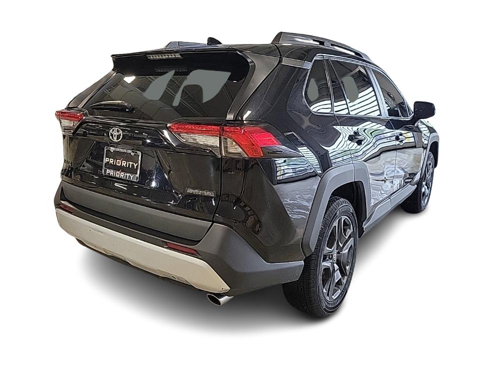 Thumbnail: 2023 Toyota RAV4 - 17