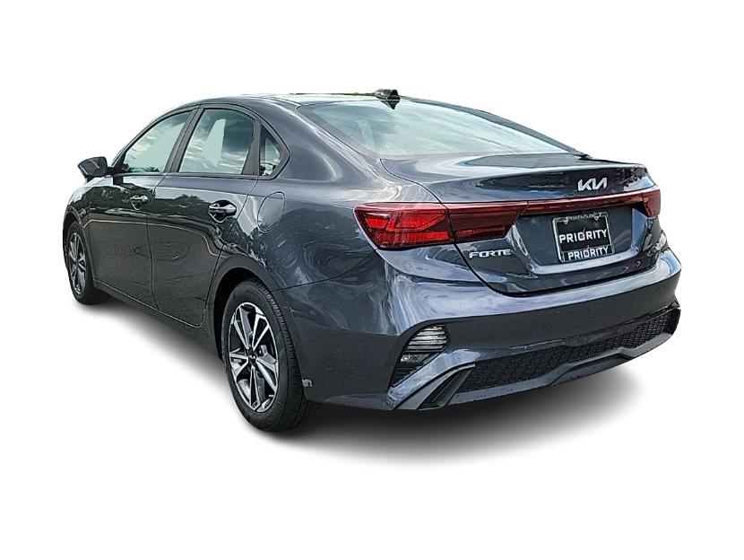 Thumbnail: 2024 Kia Forte - 4