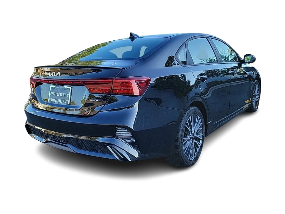 Thumbnail: 2023 Kia Forte - 11