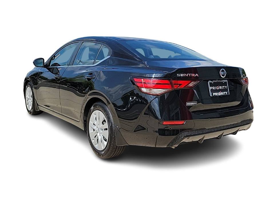 Thumbnail: 2021 Nissan Sentra - 4