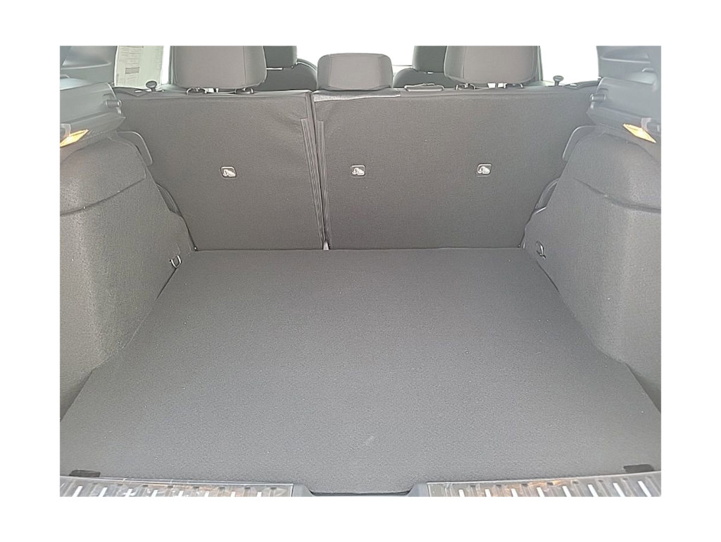 Thumbnail: 2025 Nissan Kicks - 13