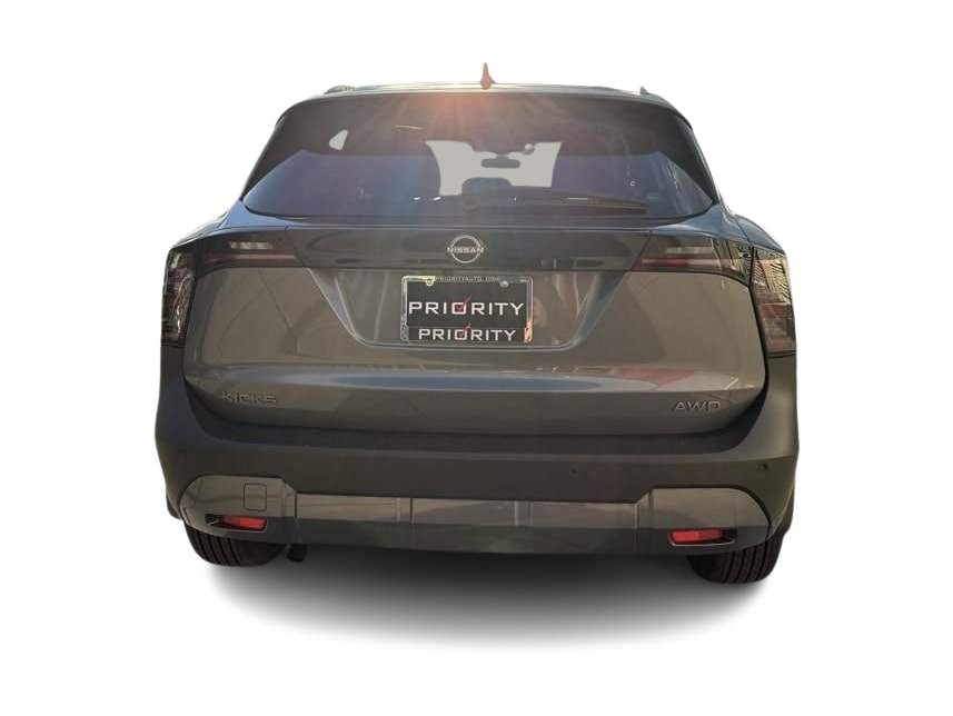 Thumbnail: 2025 Nissan Kicks - 4