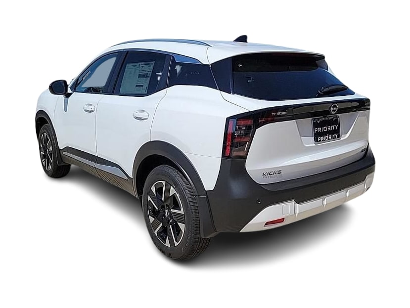 Thumbnail: 2026 Nissan Kicks - 4