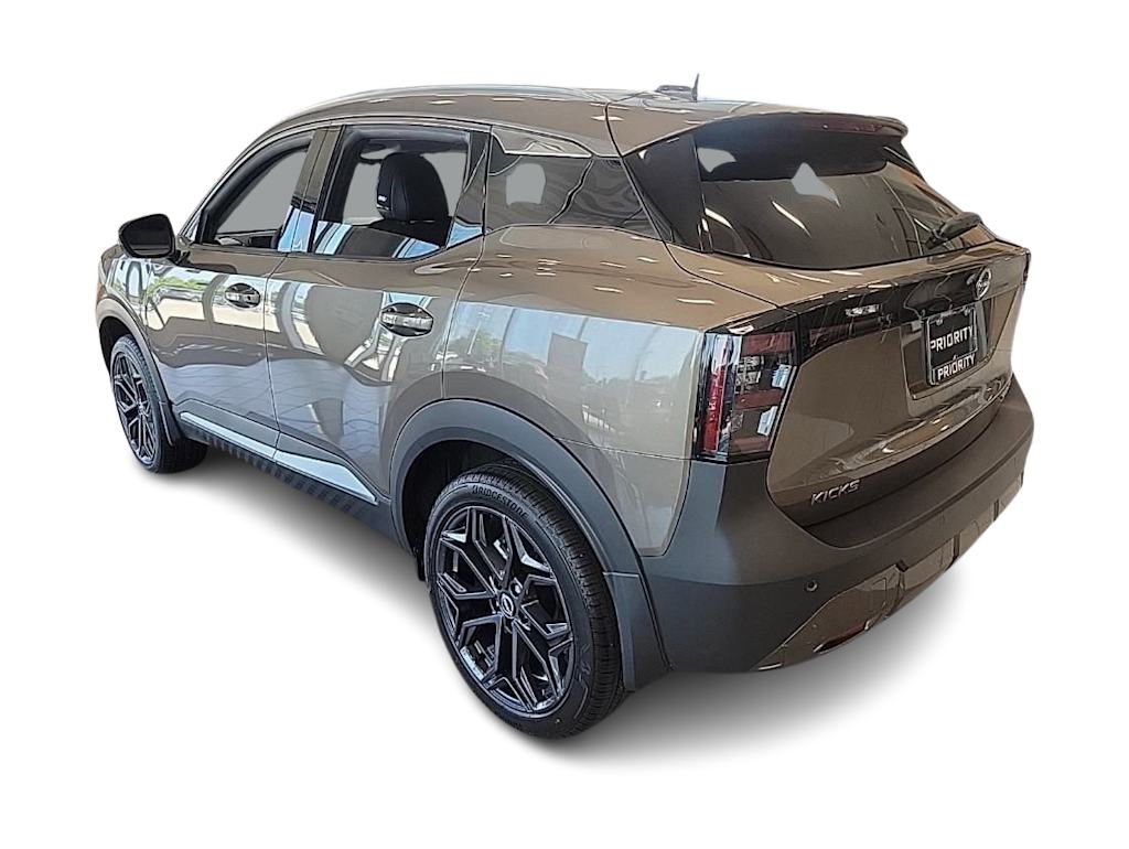 Thumbnail: 2025 Nissan Kicks - 4