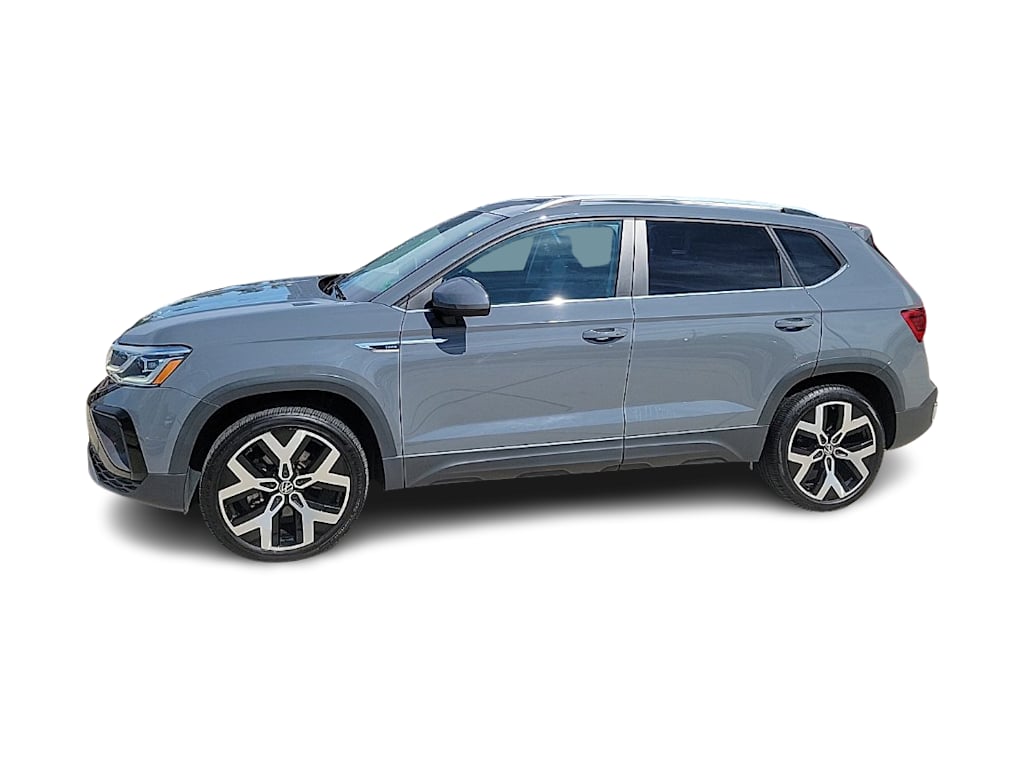 Thumbnail: 2022 Volkswagen Taos - 3