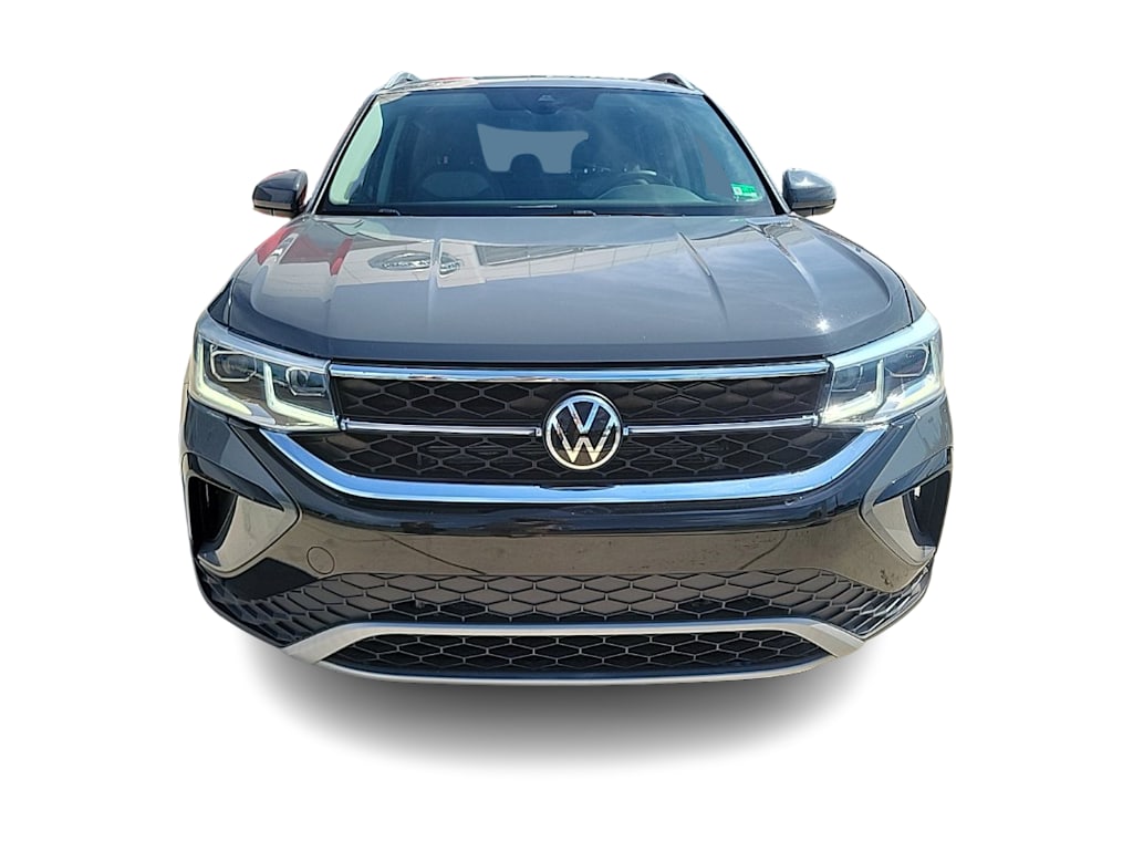 Thumbnail: 2022 Volkswagen Taos - 6