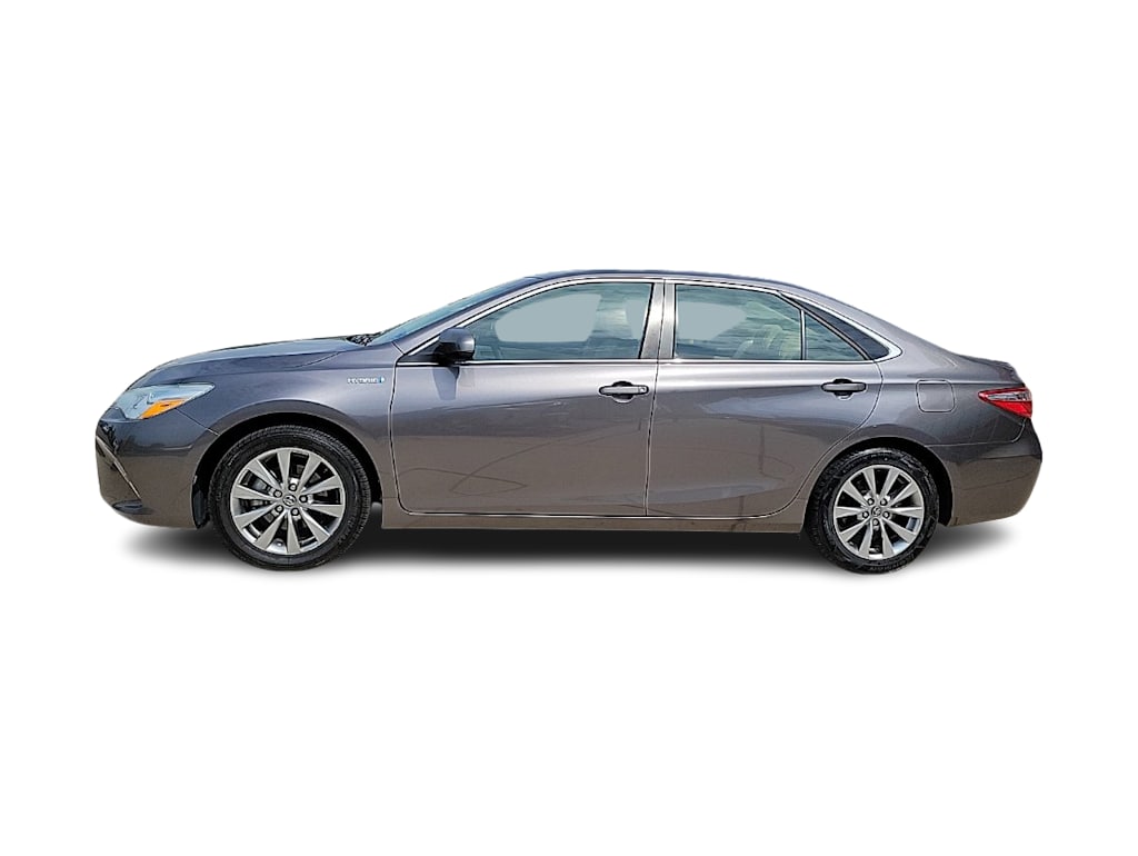 Thumbnail: 2016 Toyota Camry - 3