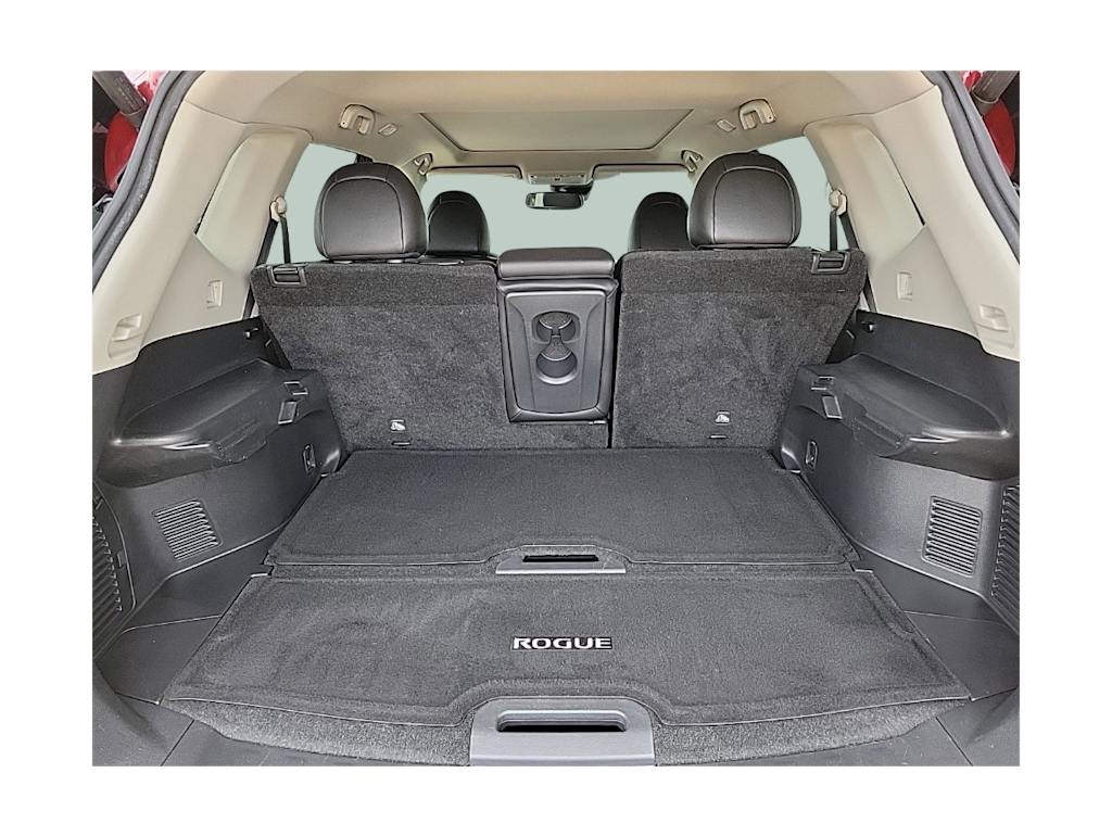 Thumbnail: 2019 Nissan Rogue - 16