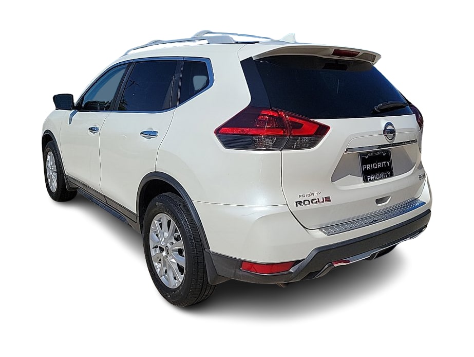 Thumbnail: 2018 Nissan Rogue - 4