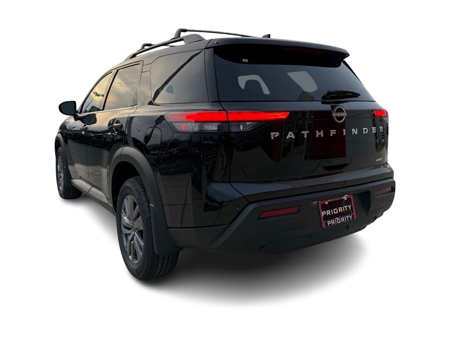 2025 Nissan Pathfinder SV 4