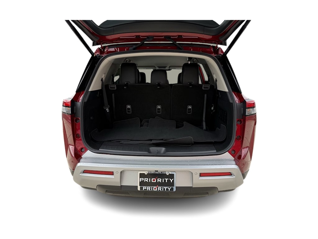 Thumbnail: 2024 Nissan Pathfinder - 17