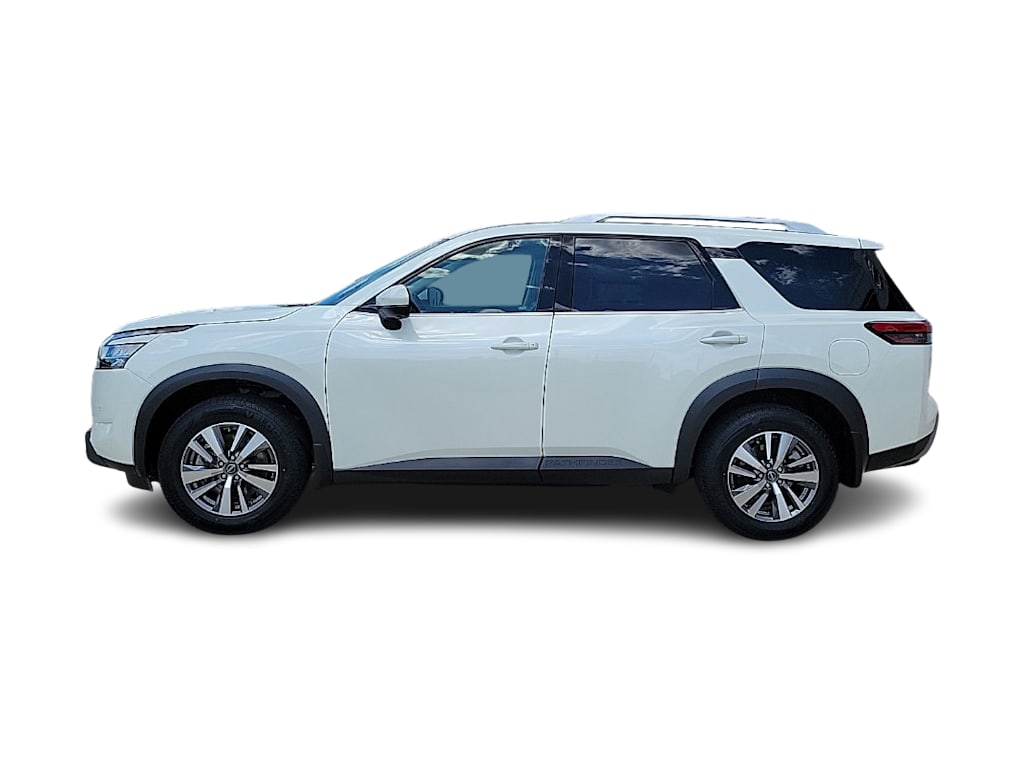 Thumbnail: 2023 Nissan Pathfinder - 3