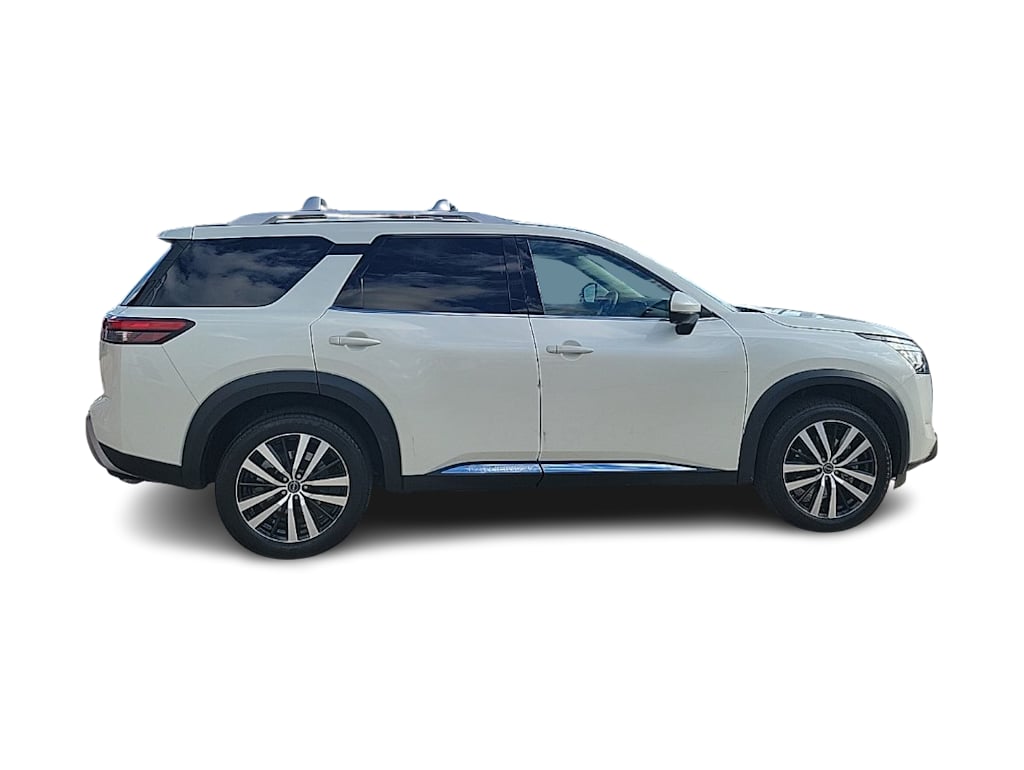 Thumbnail: 2023 Nissan Pathfinder - 18
