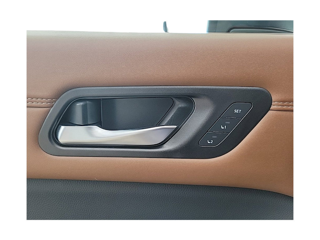 Thumbnail: 2023 Nissan Pathfinder - 38