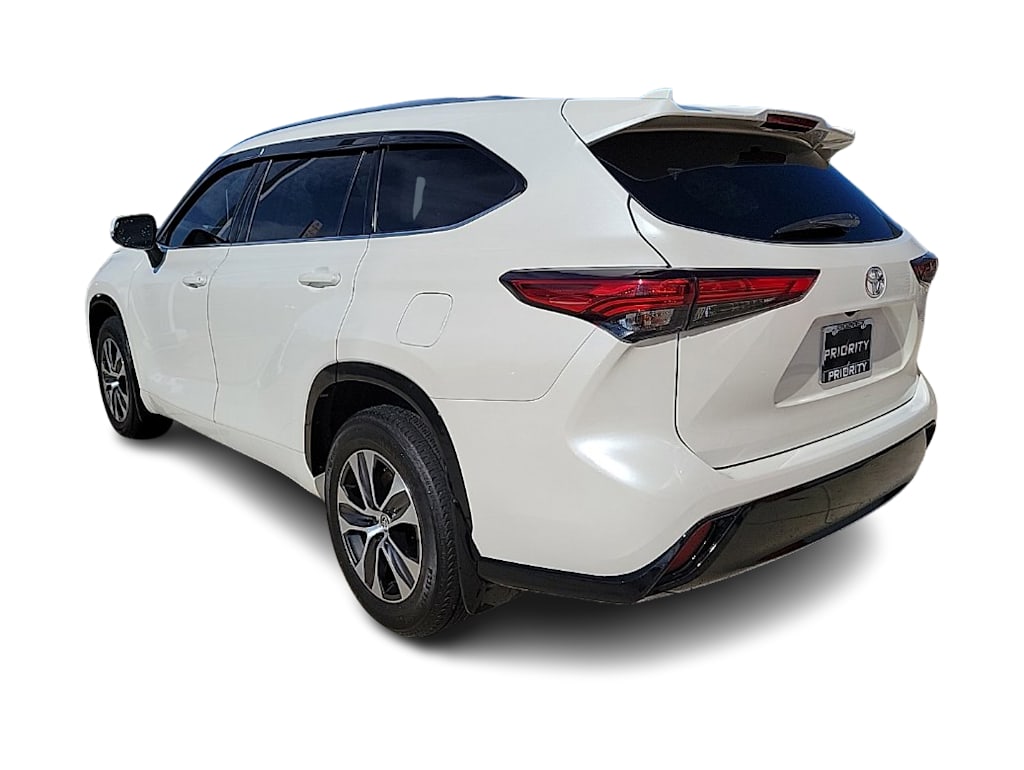 Thumbnail: 2021 Toyota Highlander - 4